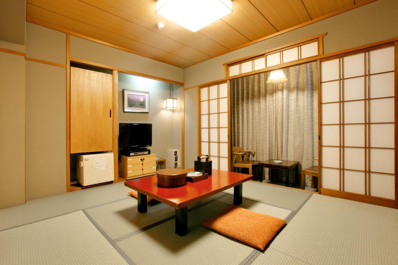 Yamatoya Honten Ryokan Osaka Esterno foto